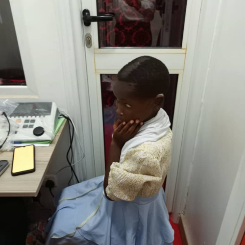 Shakira trying to decide what she thinks of her donated hearing aids